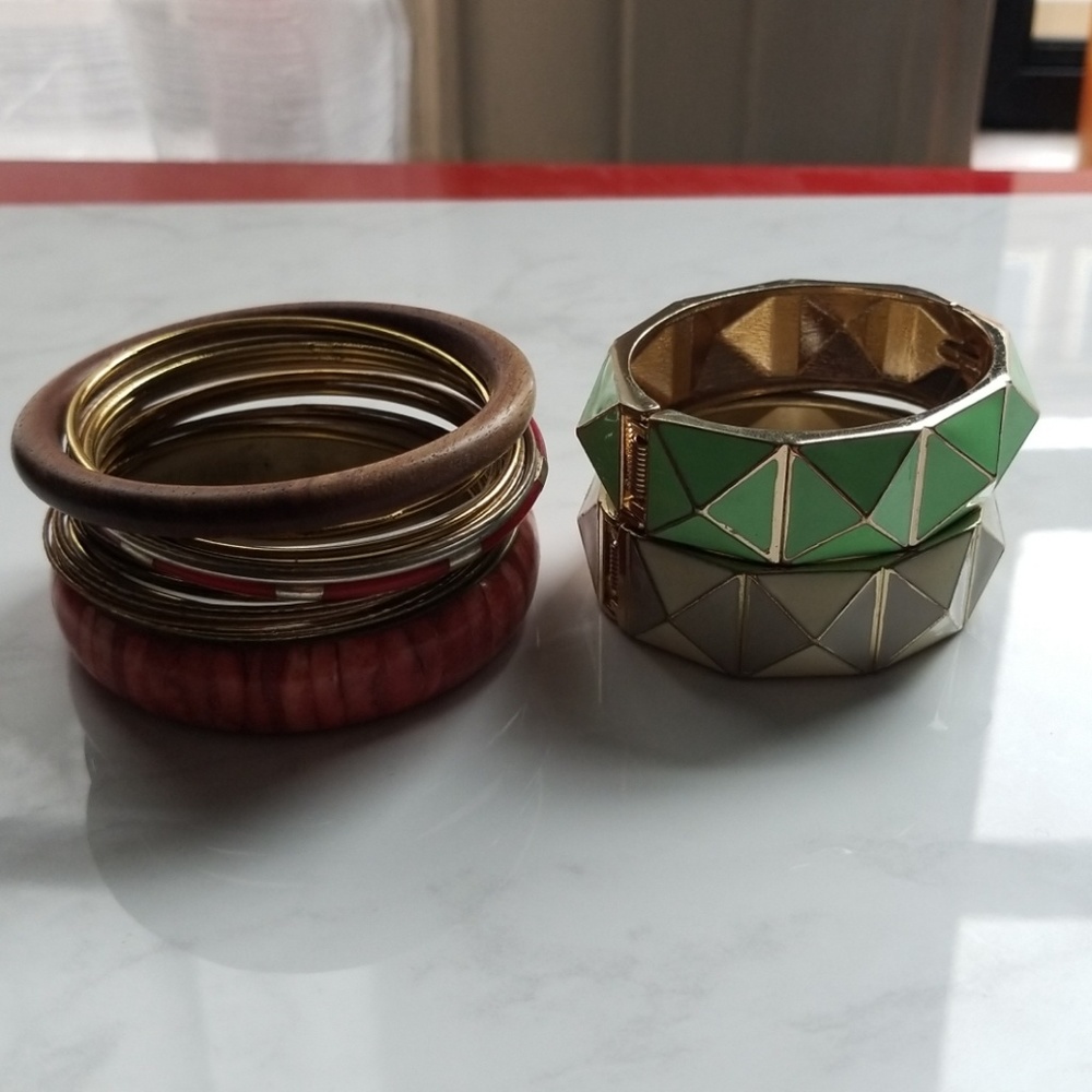 Braclets